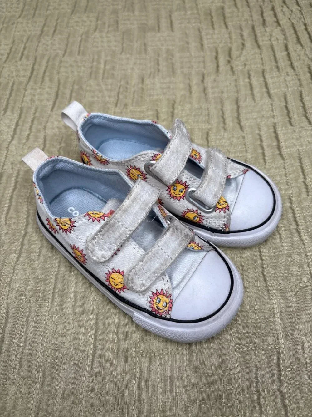 Child 7 Converse All Star Low Top Sun Print Velcro Unisex Sneakers